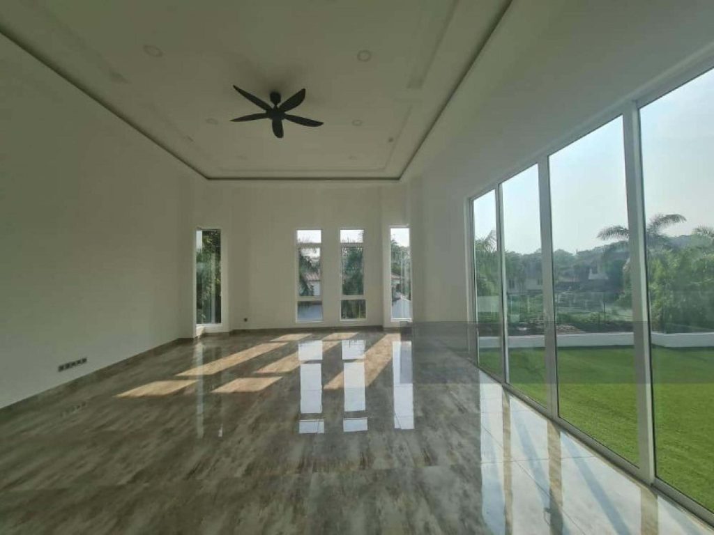Taman Equine Park Bungalow for Sale - 03